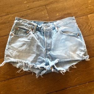 Levi’s light wash jean shorts